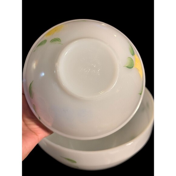 Vintage Fire King White Milk Glass Yellow Painted Green Yellow Set Of 2 Bowls - Picture 6 of 9